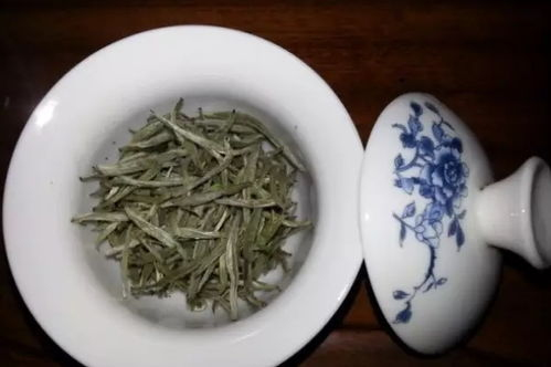 



关于白茶的冲泡，这里有三种方式，推荐春节使用
