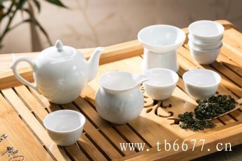 福鼎白茶新茶喝老茶的区别